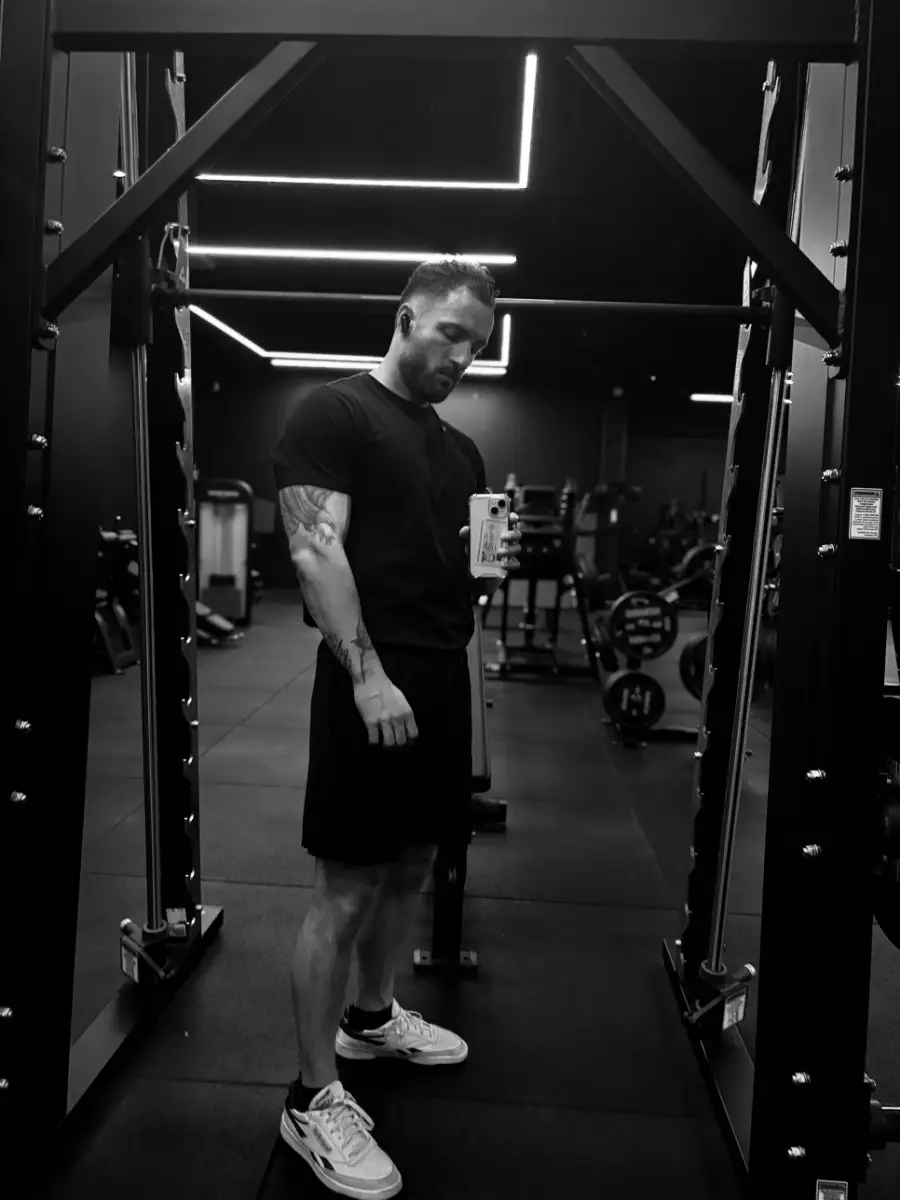 The builder on the gym floor